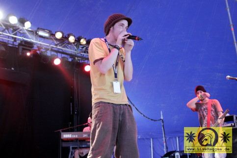 Dopewalka and Offbeat Ambassador (D) 15. Chiemsee Reggae Festival - Übersee - Tent Stage 16. August 2009 (5).JPG
